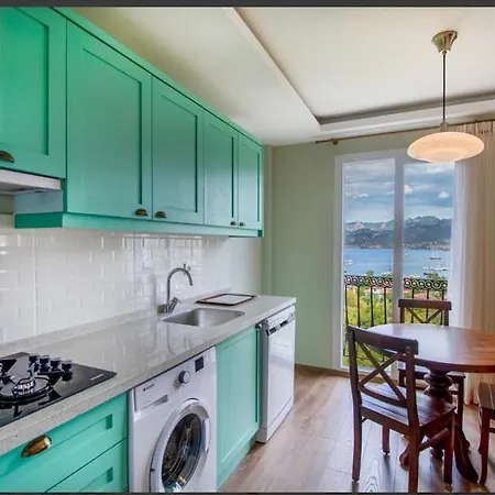Defne Selimiye Apartmán *